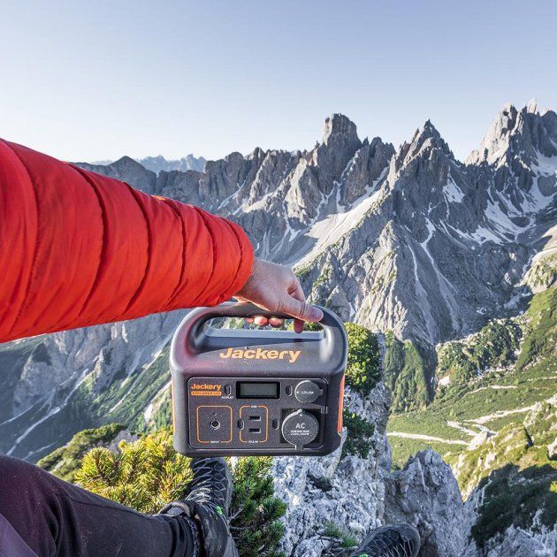 Зарядна станція Jackery Explorer 240EU