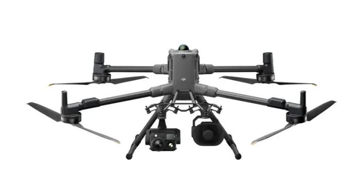 Квадрокоптер DJI Matrice 400 Enterprise