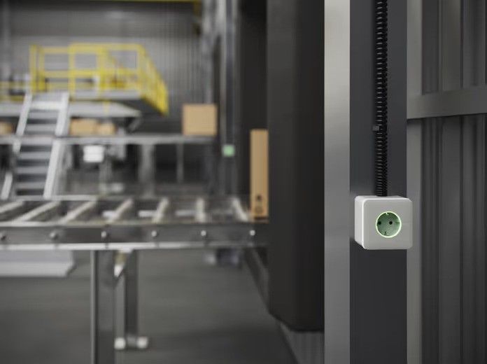 Монтажна коробка Ajax SurfaceBox, для вимикачів Ajax LightSwitch, розеток Ajax Outlet, біла (000053561)